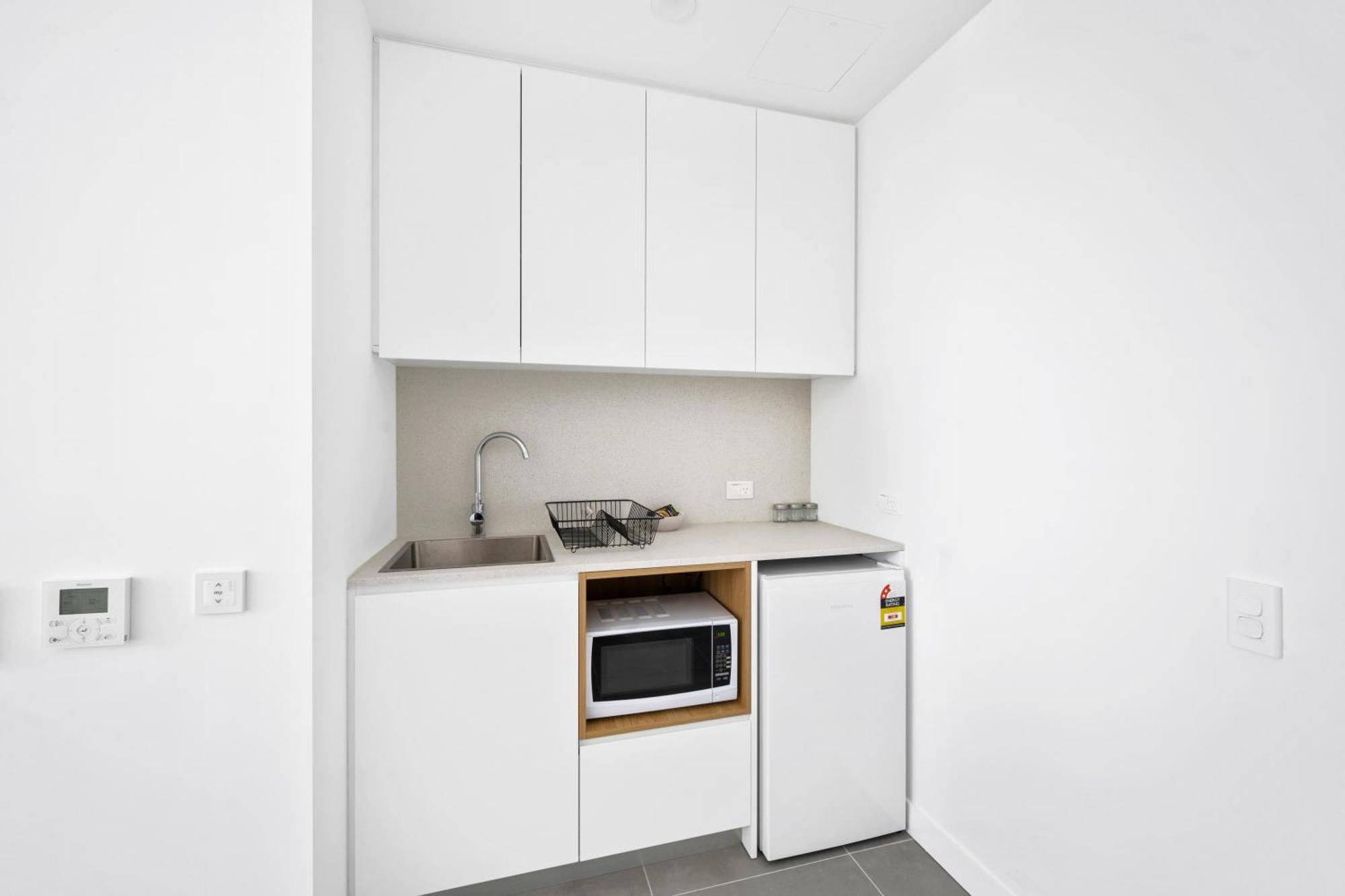 Arthur Hotel Bondi Junction No Reception And House Keeping No Sofa Bed Sidney Exterior foto